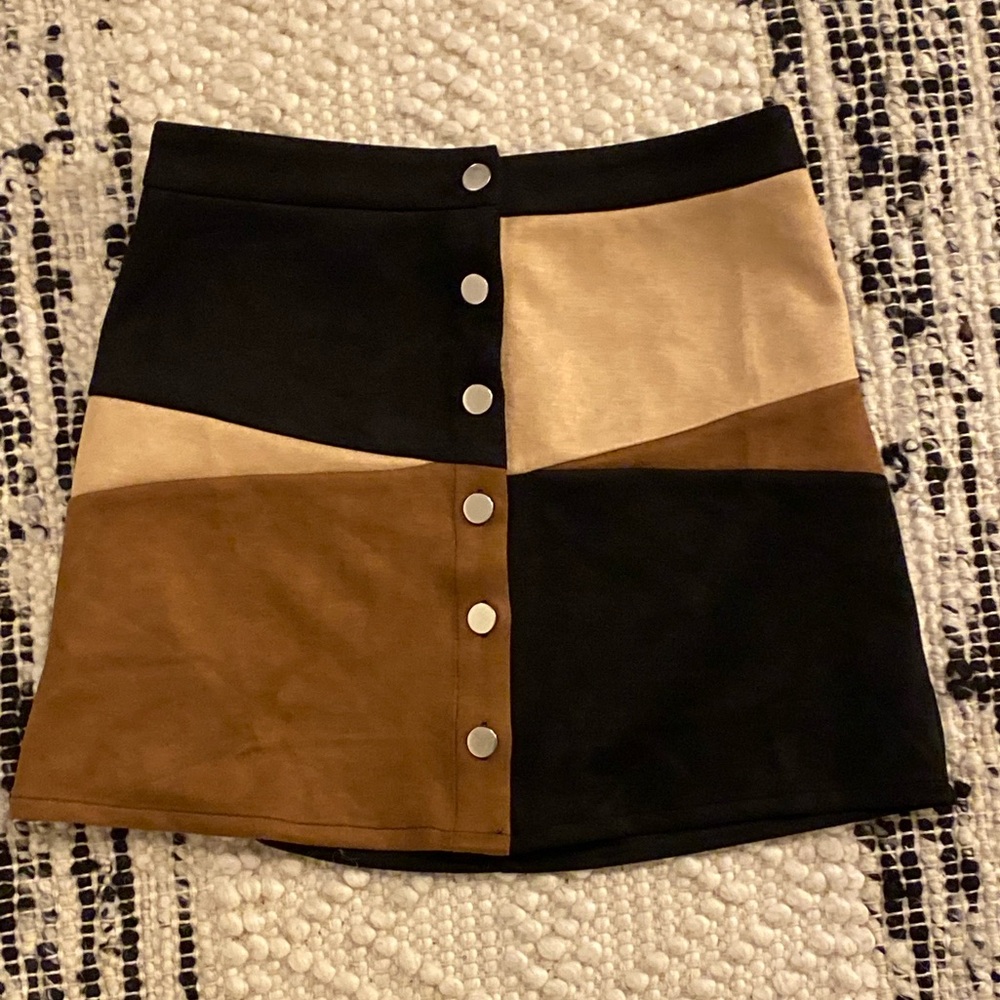 ee:some Skirt NWT